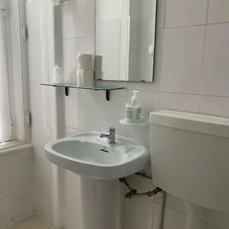 Residencia Whitelove 3*