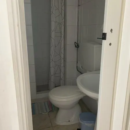 בית הארחה Residencia Whitelove