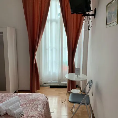 בית הארחה Residencia Whitelove
